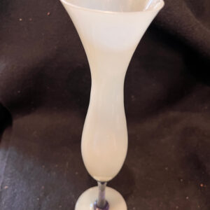 24770053 - MCM CREAM - AMETHYST VASE - INVENTORY